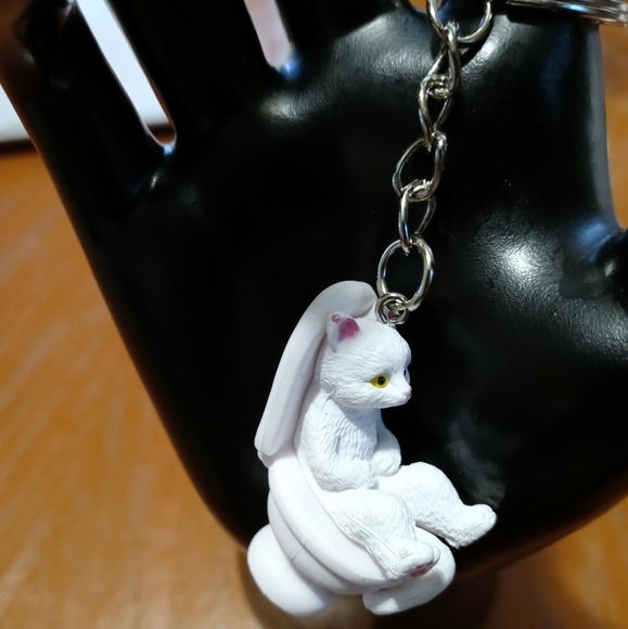 Unbranded Accessories - 2/$15 Cat Keychain